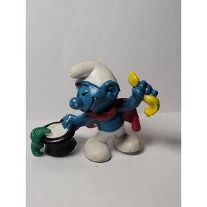 Vintage Peyo 1979 Smurf Figure Magician With Cape Schleich Hat Blue Hong Kong